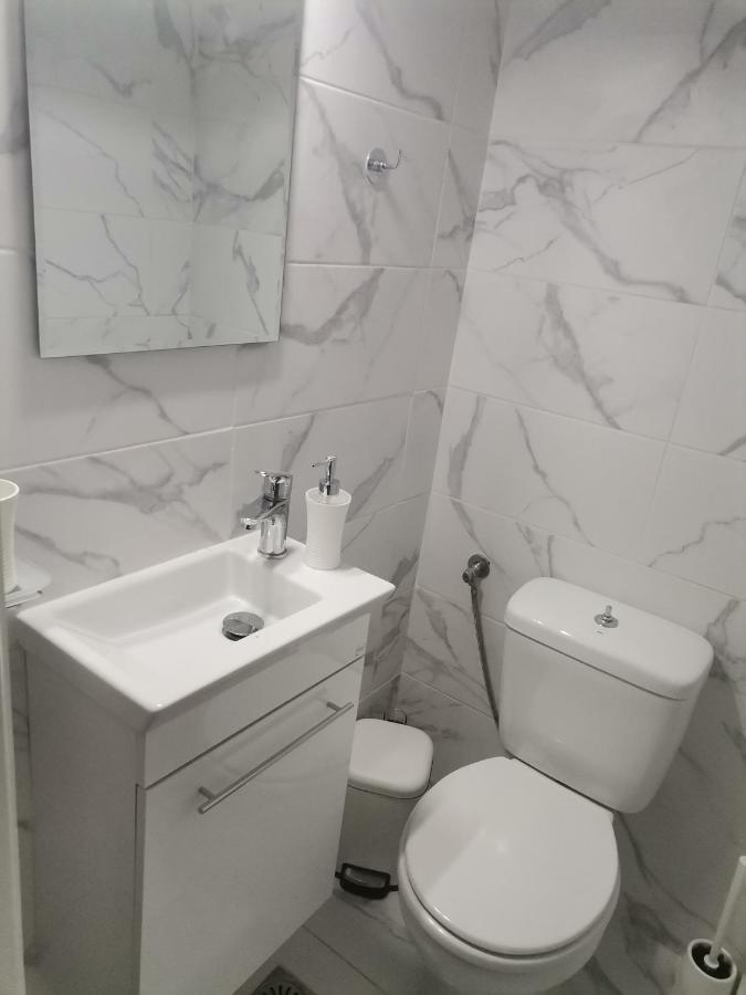 S & K Apartment Free Indoor Parking アテネ エクステリア 写真
